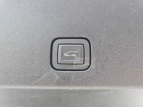 Used 2025 Cadillac XT6 Premium Luxury w/ LPO, Floor Liner Package image 14