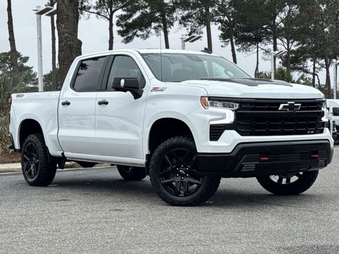 Used 2025 Chevrolet Silverado 1500 LT Trail Boss w/ LT Trail Boss Premium Package image 2