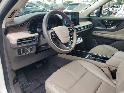 Used 2024 Lincoln Corsair Reserve FWD image 12