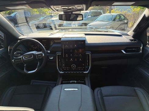 Used 2026 GMC Yukon Denali w/ Sun & Power Step Package AWD/4WD image 26