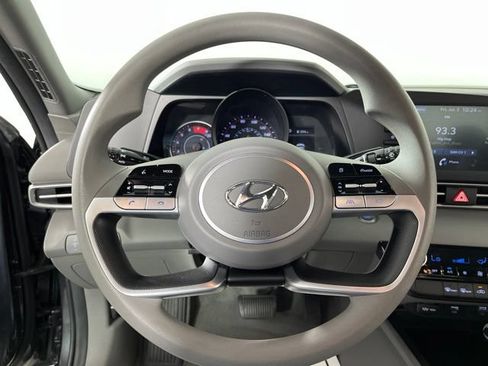Used 2023 Hyundai Elantra SEL FWD image 22