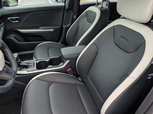 New 2026 Kia K4 GT-Line Turbo w/ GT-Line Premium Package FWD image 27