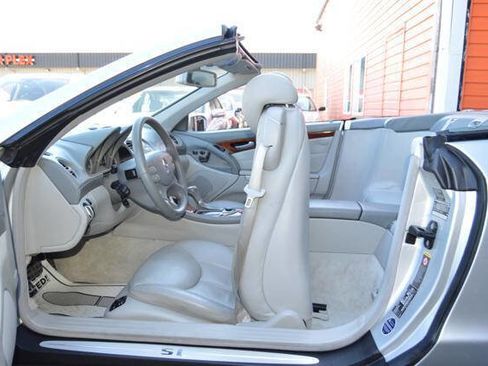 Used 2005 Mercedes-Benz SL 500 image 14