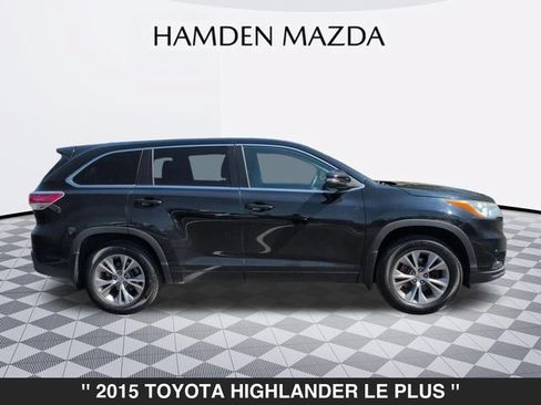 Used 2015 Toyota Highlander Plus AWD/4WD image 2
