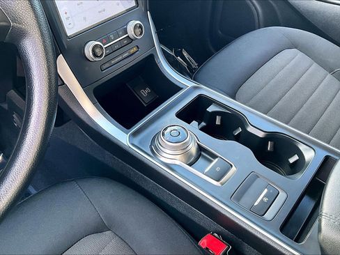 Certified 2022 Ford Edge SE w/ Black Appearance Package image 19