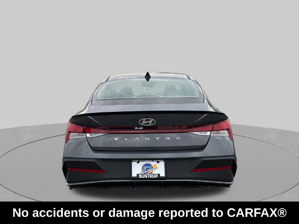 Used 2026 Hyundai Elantra Sport FWD image 4