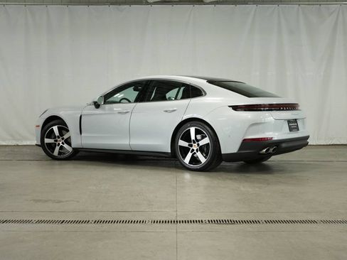 New 2025 Porsche Panamera 4 image 3