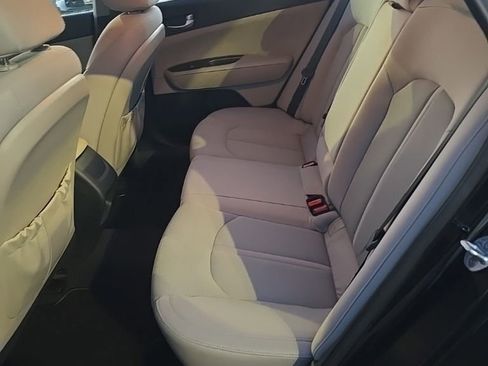 Used 2017 Kia Optima LX image 7
