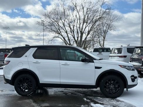 Used 2017 Land Rover Discovery Sport HSE image 37
