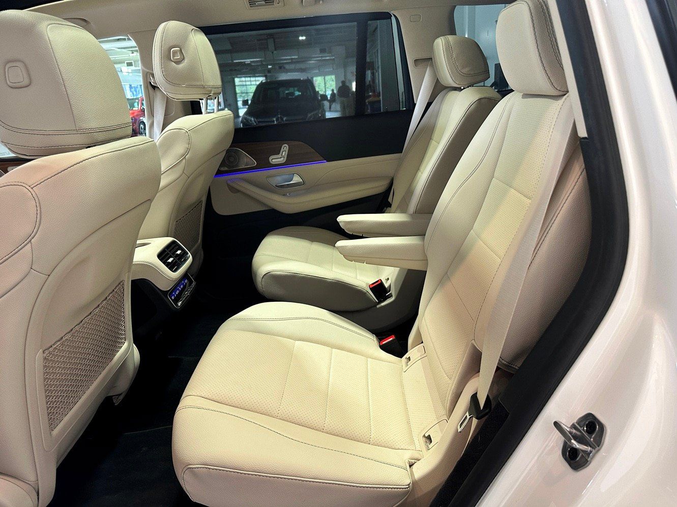 Certified 2024 Mercedes-Benz GLS 450 4MATIC image 13