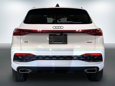 Certified 2025 Audi Q5 Premium w/ Convenience Package AWD/4WD image 4