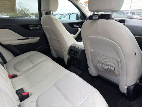 Used 2020 Jaguar F-PACE Prestige image 9