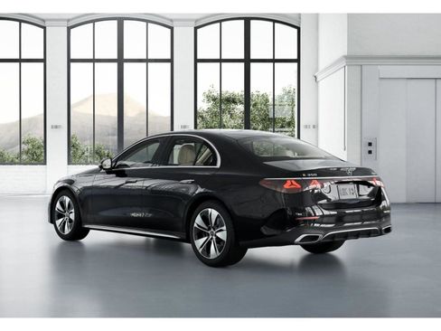 New 2026 Mercedes-Benz E 350 4MATIC Sedan image 29
