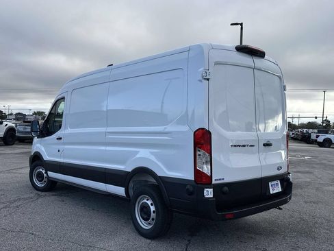 New 2026 Ford Transit 250 148 Medium Roof w/ Load Area Protection Package RWD image 4