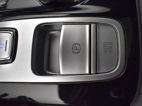 Used 2024 Hyundai Tucson Limited image 35