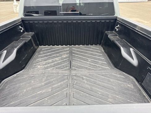 Used 2023 Toyota Tacoma TRD Off-Road image 8