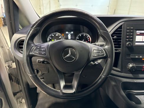 Used 2019 Mercedes-Benz Metris image 14