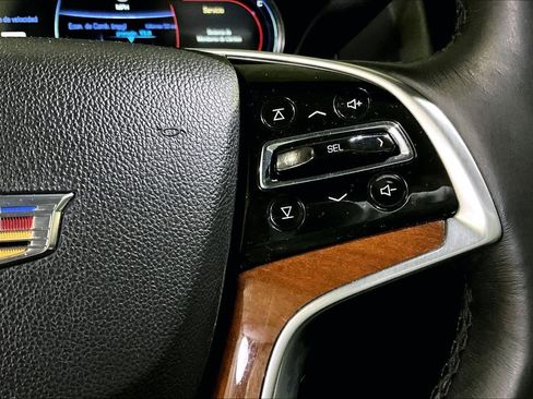 Used 2019 Cadillac Escalade Luxury AWD/4WD image 25