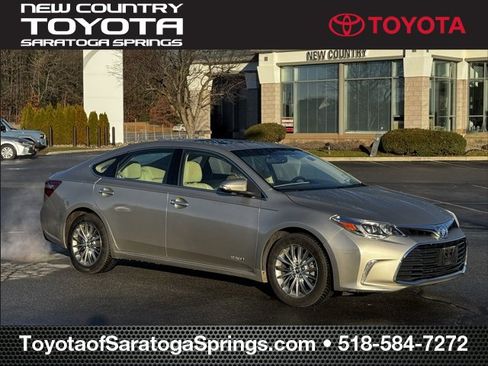 Used 2016 Toyota Avalon Limited image 1