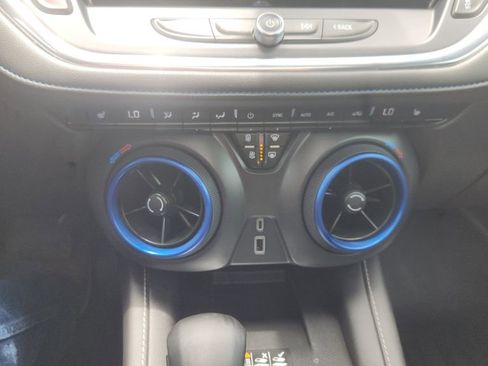 Used 2023 Chevrolet Blazer RS FWD image 21