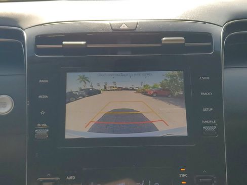 Certified 2024 Hyundai Tucson SEL FWD image 17