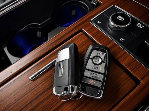 Used 2022 Lincoln Navigator L Reserve AWD/4WD image 45