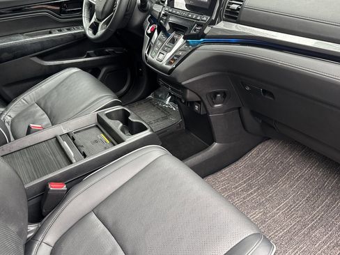 Used 2024 Honda Odyssey Elite image 15