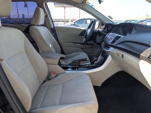 Used 2014 Honda Accord Hybrid Sedan image 34