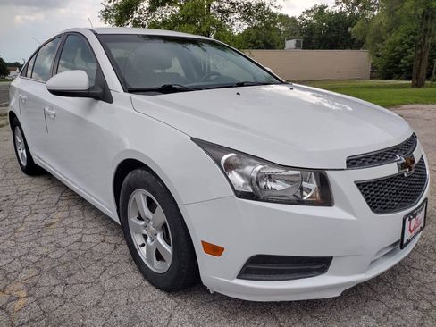 Used 2014 Chevrolet Cruze LT FWD image 3