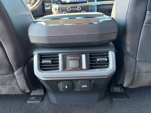 Certified 2022 Ford F150 Lariat w/ Equipment Group 502A High image 29