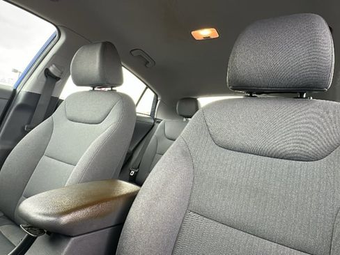 Used 2021 Hyundai Ioniq SE image 11