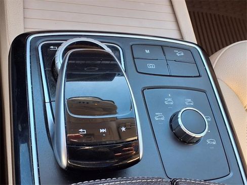 Used 2018 Mercedes-Benz GLE 350 4MATIC image 19