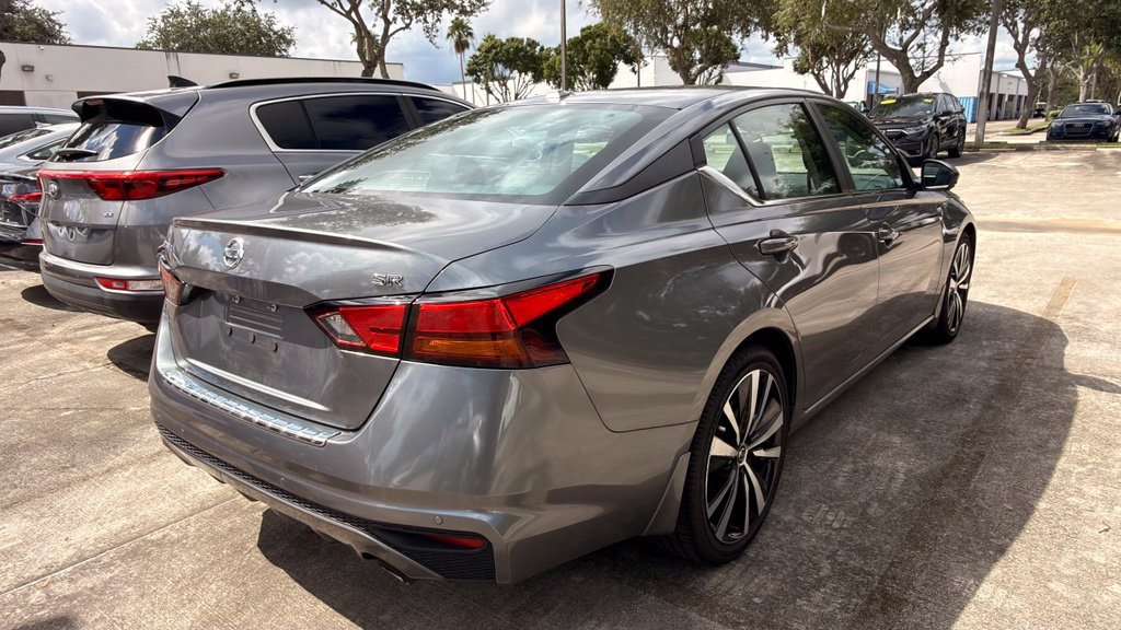 Used 2021 Nissan Altima 2.5 SR w/ SR Premium Package FWD image 9