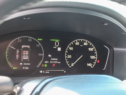 Used 2025 Honda Civic Sport image 31