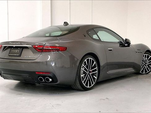 Used 2024 Maserati GranTurismo Modena image 4
