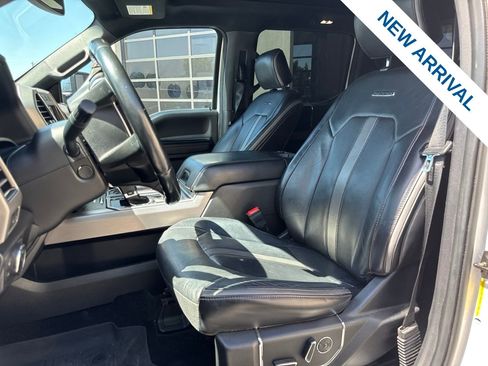 Used 2018 Ford F150 Platinum w/ Equipment Group 701A Luxury AWD/4WD image 17