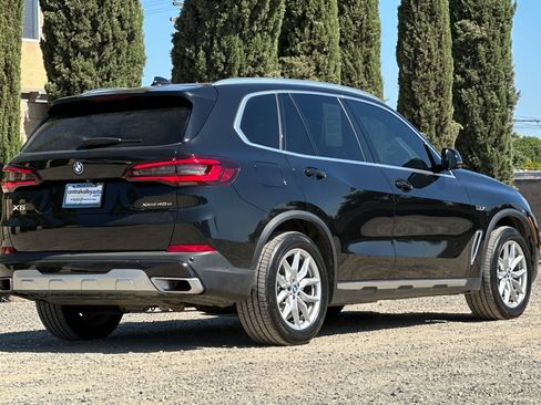 Used 2023 BMW X5 xDrive45e w/ Parking Assistance Package AWD/4WD image 4