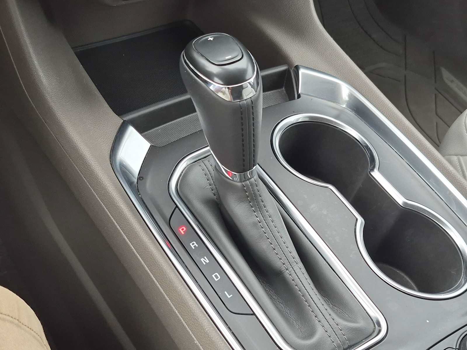 Used 2018 Chevrolet Traverse LT w/ LPO, Floor Liner Package FWD image 30