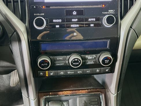 Used 2019 Subaru Ascent Touring w/ Popular Package #3 image 24