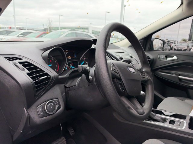 Used 2017 Ford Escape SE FWD image 9