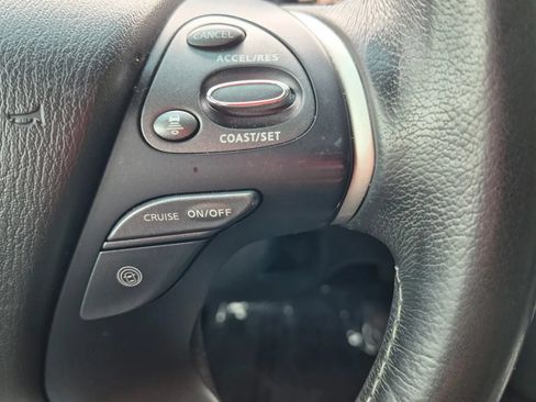 Used 2019 INFINITI QX60 Luxe w/ Essential Package FWD image 11