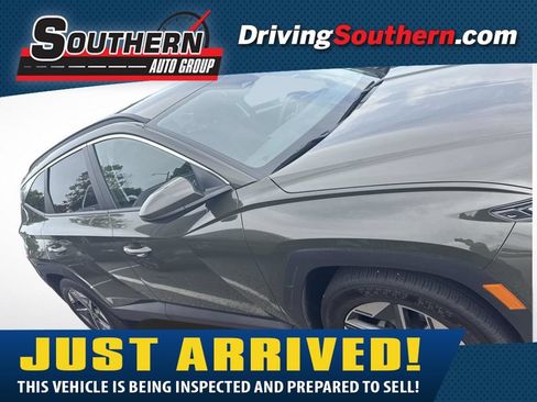 Used 2025 Hyundai Tucson SEL FWD image 1