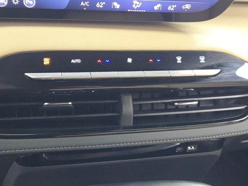 New 2026 Buick Enclave Preferred w/ LPO, Floor Liner Package FWD image 31