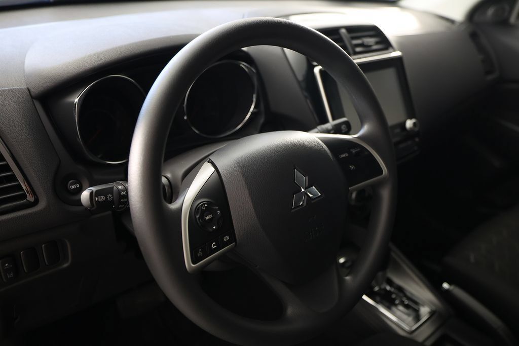 Used 2026 Mitsubishi Outlander Sport ES AWD/4WD image 16