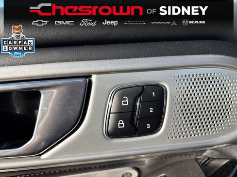 Used 2023 Ford Explorer Platinum w/ Technology Package AWD/4WD image 18
