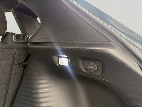 Certified 2025 Honda HR-V Sport image 30