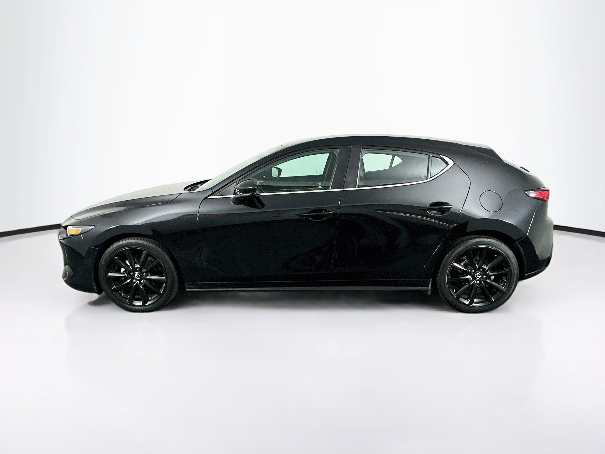 Used 2024 MAZDA MAZDA3 s FWD image 4