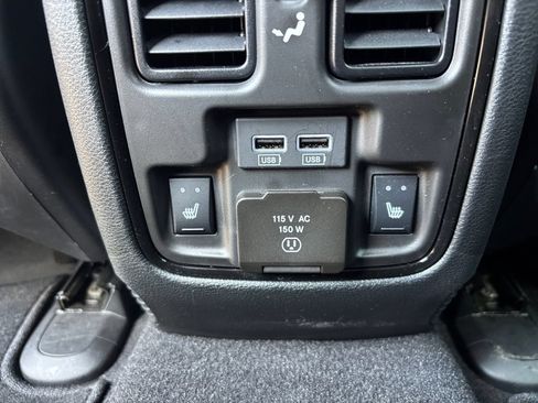 Used 2025 Dodge Durango GT AWD/4WD image 27