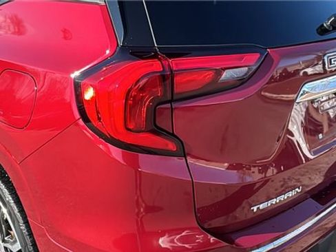 Used 2018 GMC Terrain Denali w/ Advanced Safety Package image 35