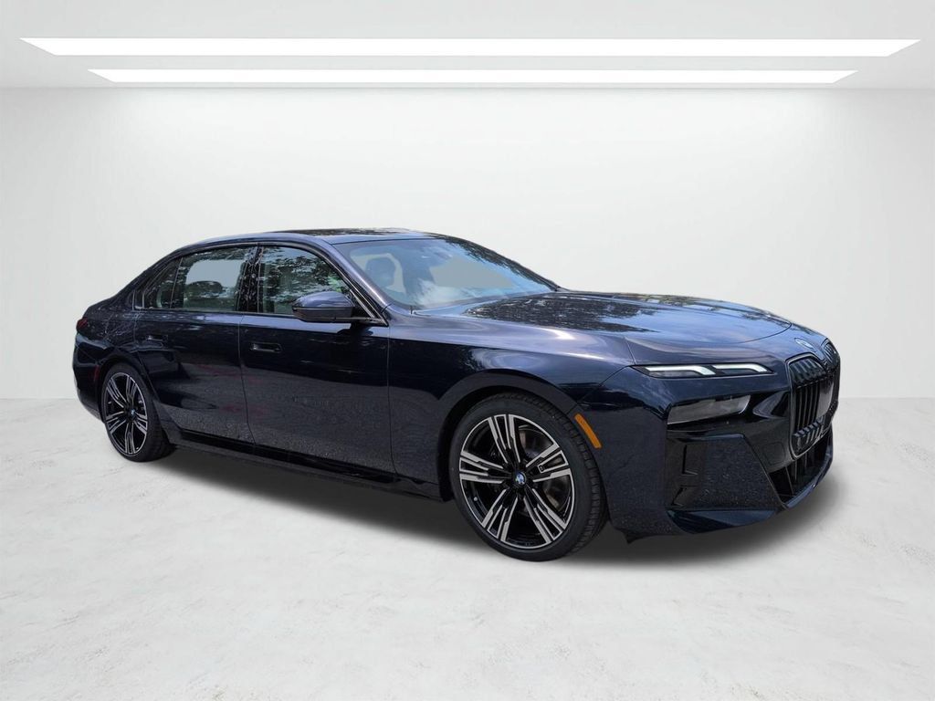 New 2026 BMW 750e xDrive AWD/4WD image 2